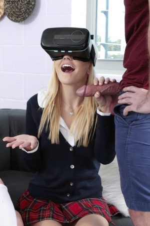 Rosyln Belle & Stoney Lynn suck & fuck cock by turns while using VR goggles