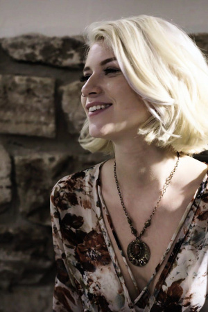 Stepmom Alexis Fawx and young Arya Fae have sex with her stepson Alexis