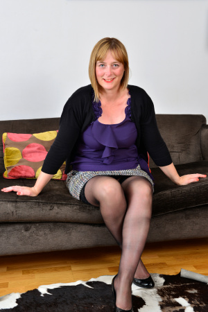 UK housewife April wants to show you that mature women know how to handle themselves