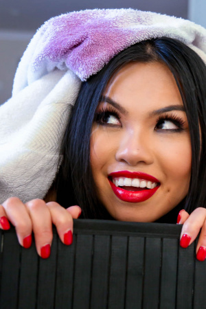 Cindy Starfall seduces stepdad with wet Asian pussy