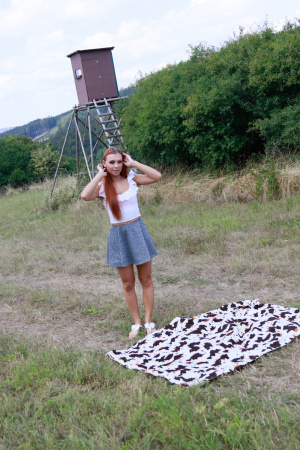 Ornela Morgan fucks her peach with two fingers and dildo