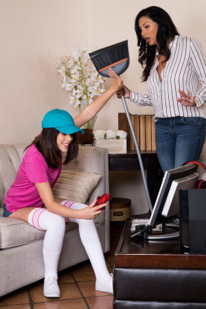 Harmony Wonder and Missy Martinez plays lesbian games better than ps