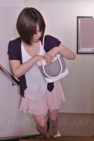 Yui Ayana strips in front of neighbor