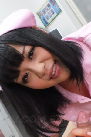 Asian nurse Yui Nozomi doing wonders with her mouth