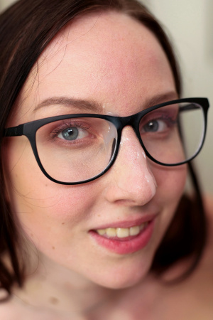 Secretary Bella Angel had sex with hot boss