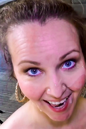 Amateur fuck for MILF bitch Violette Blakk