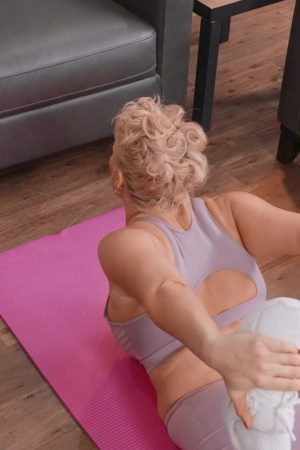 Trio sex instead of training with juicy Ryan Keely and Kaden Kole