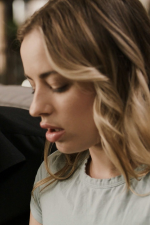 Deep blowjob from Anna Claire Clouds and fucking from a stranger