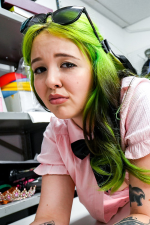 Fuck from an officer for petite thief Aveena Axel