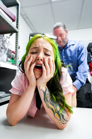 Fuck from an officer for petite thief Aveena Axel