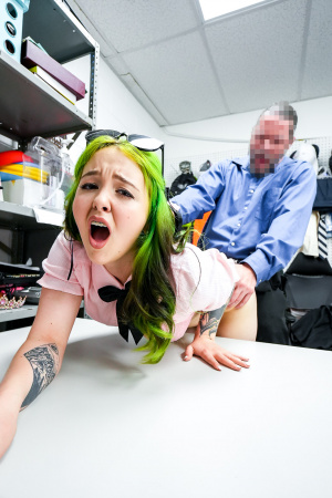 Fuck from an officer for petite thief Aveena Axel