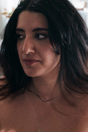 Curvy MILF Sarah Arabic fucks her student's dad