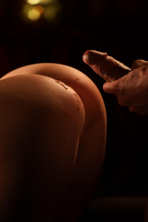 Hard fuck for curvy cougar Kiara Lord and orgasm