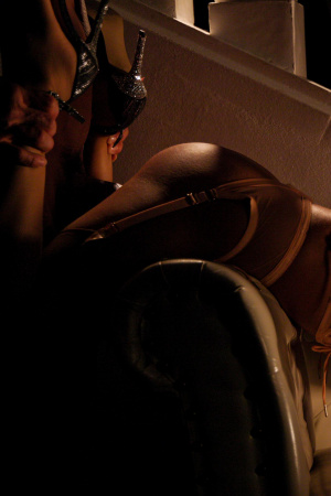 Fucker fulfills all desires with tied up Eveline Dellai