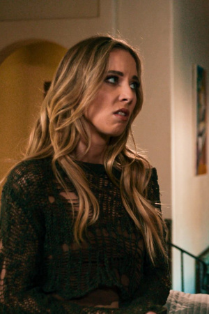 Rough sex for slender Millie Morgan and facial