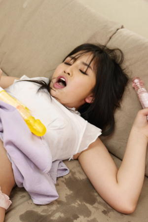 Amateur masturbation from petite Japanese woman Risa Onodera