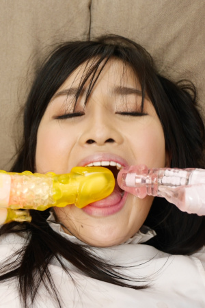 Amateur masturbation from petite Japanese woman Risa Onodera