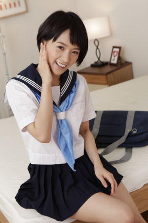 Sweet petite Japanese Mari Haneda shows off her body