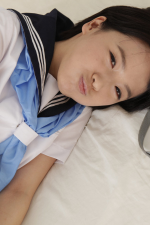 Sweet petite Japanese Mari Haneda shows off her body