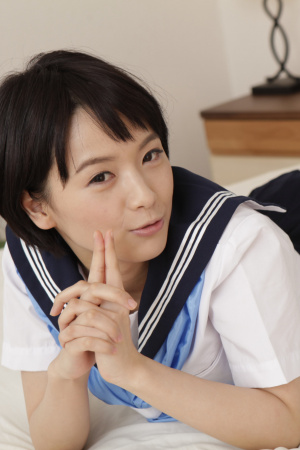 Sweet petite Japanese Mari Haneda shows off her body