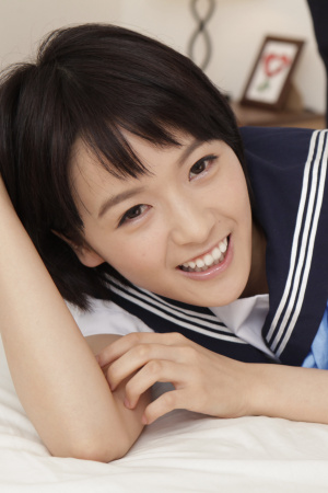 Sweet petite Japanese Mari Haneda shows off her body