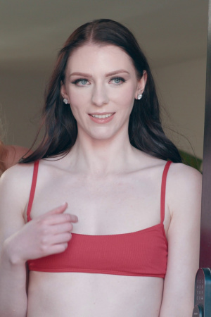 Young Celestina Blooms in lesbian sex with River Lynn and Mochi Mona