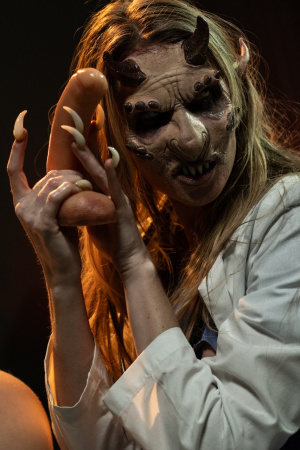 Nurse Anna Claire Clouds and demon Ashley Lane share a patient's cock