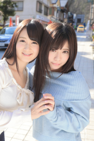 Japanese cuties Chie Aoi and Kurumi Chino lick their pussies