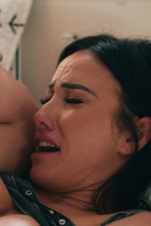 Busty MILF hottie Jennifer White gets rough sex from her neighbor