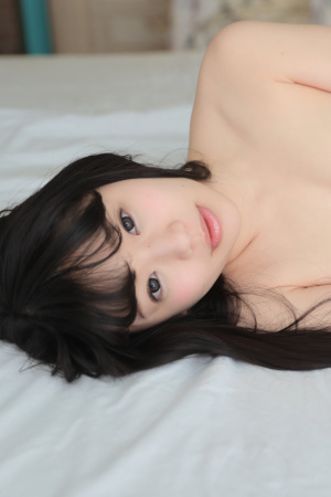 Petite Japanese Yuuna Himekawa