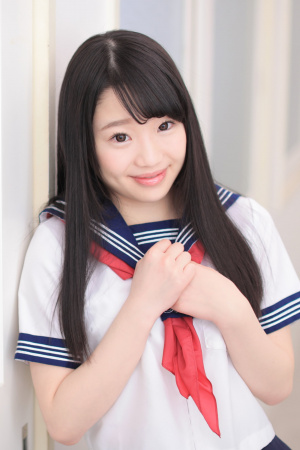 Japanese babe Yuuna Himekawa