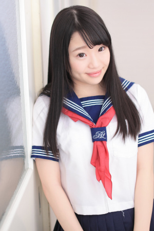 Japanese babe Yuuna Himekawa