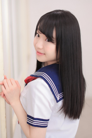 Japanese babe Yuuna Himekawa