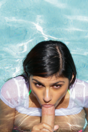 Gorgeous babe Mia Khalifa sucks cock and gets a passionate fuck by the pool
