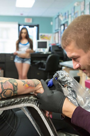 Tori Avano gets all her holes eaten then drilled in a tattoo studio