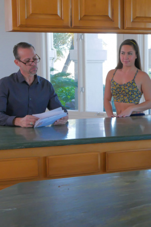 Beauty Geneva King was not going to tear herself away from the fat hot member of her stepfather and did not pay attention to her mother